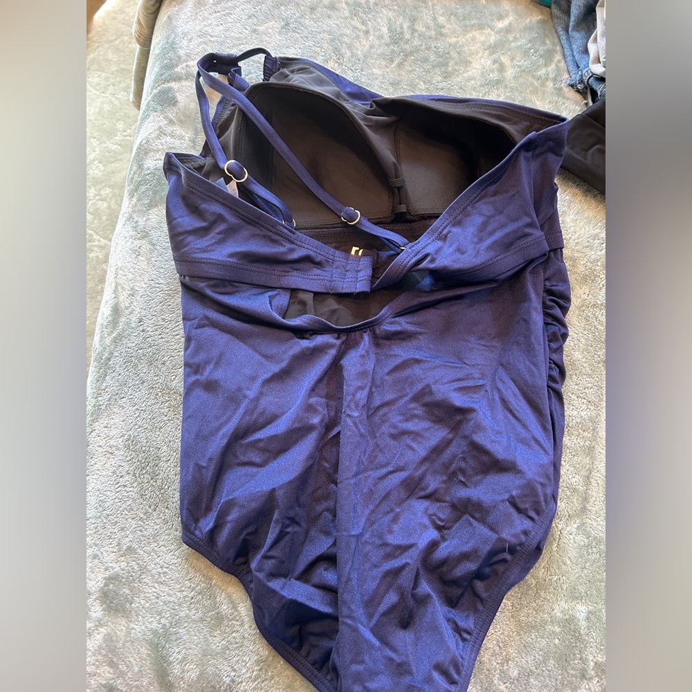 Navy One-Shoulder Ruched Swimsuit - Picture 2 of 2